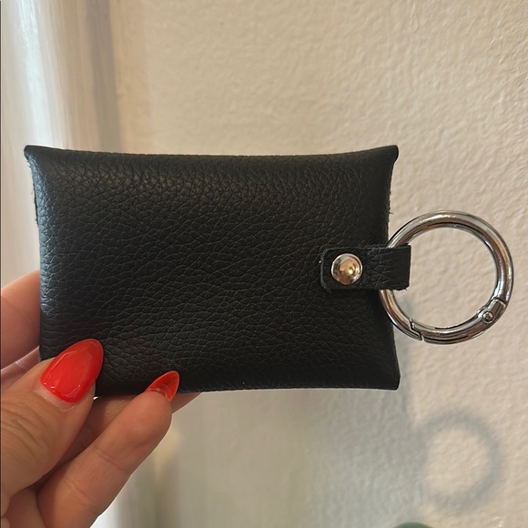 Black Leather Keychain Pouch - Picture 3 of 4